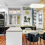 Luxury In Center 2 Balconies 2 Bathrooms Ac Katovice