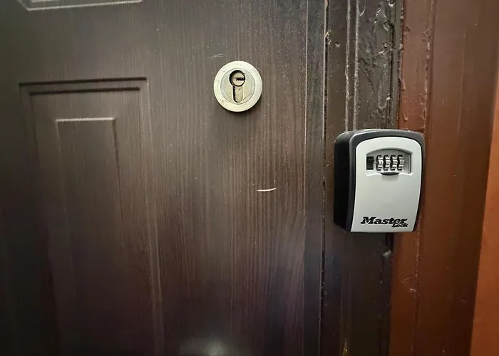 Luxury In Center 2 Balconies 2 Bathrooms Ac Apartmán *